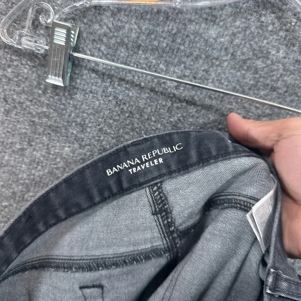 Banana Republic Traveler Jeans Mens 34x32 Gray Slim Fit Stretch Denim Pants